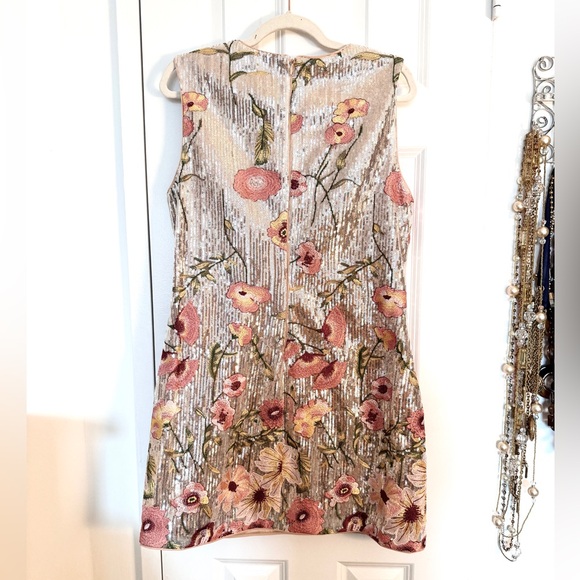 🎀 NWOT Stunning MILLY DRESS Sequins Floral 12 Wedding Formals NEW 🎀 - Picture 4 of 11